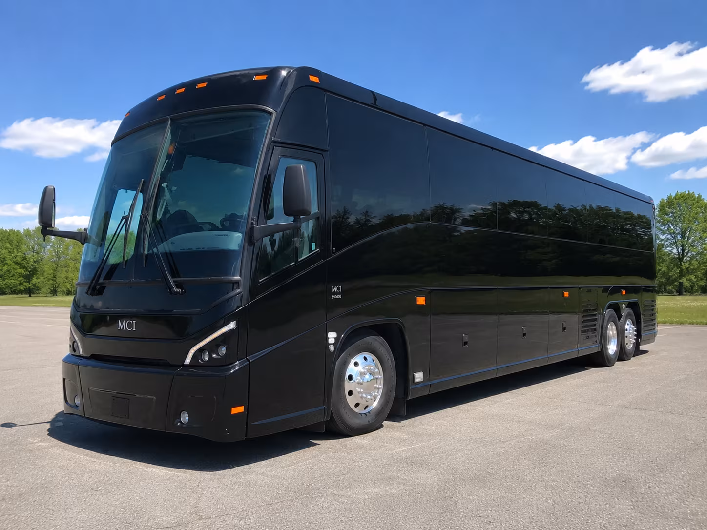 parma charter bus hero 3